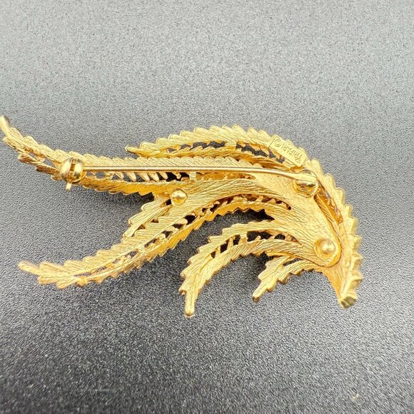 Crown Trifari Gold Tone Fern Leaf Brooch Pin Vintage Signed Elegant Statement Ac - Picture 4 of 6